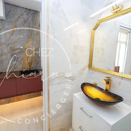 Apartment Your Champs Elysees Calm And Stylish